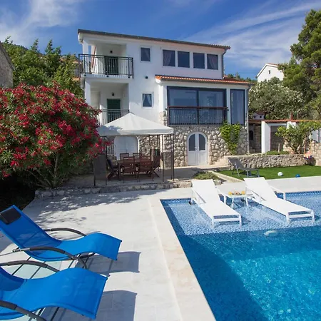 In With Wifi * Zavala