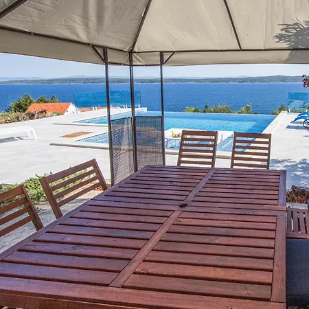 Holiday home In With Wifi *