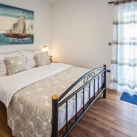 In With Wifi Holiday home Zavala